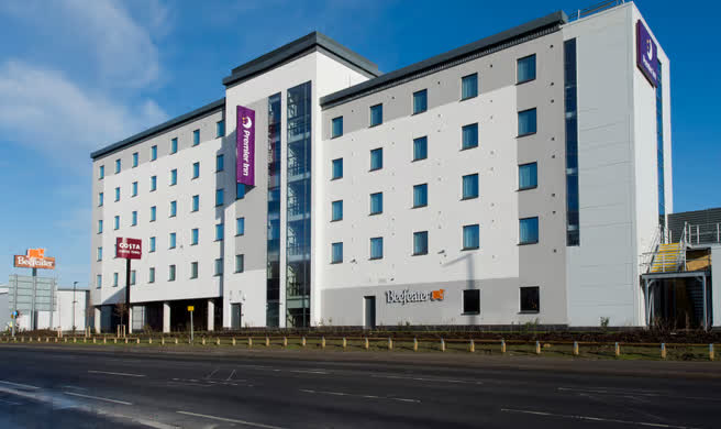 Premier Inn Reading South (A33)